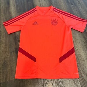Adidas 2019-2020 FC Bayern Munich soccer training jersey kids size Large
